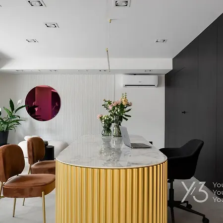 Saint Martin By Y3 Hotels, Old Town With Wellness Apart Otel *