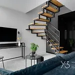 Ξενοδοχείο με διαμερίσματα Saint Martin By Y3 Hotels, Old Town With Wellness 4*