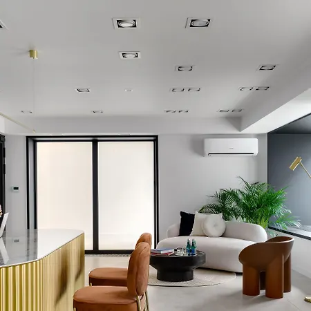 Saint Martin By Y3 Hotels, Old Town With Wellness Апарт-готель 4*