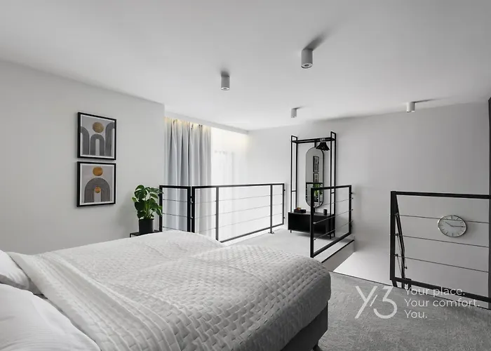 Ξενοδοχείο με διαμερίσματα Saint Martin By Y3 Hotels, Old Town With Wellness 4*